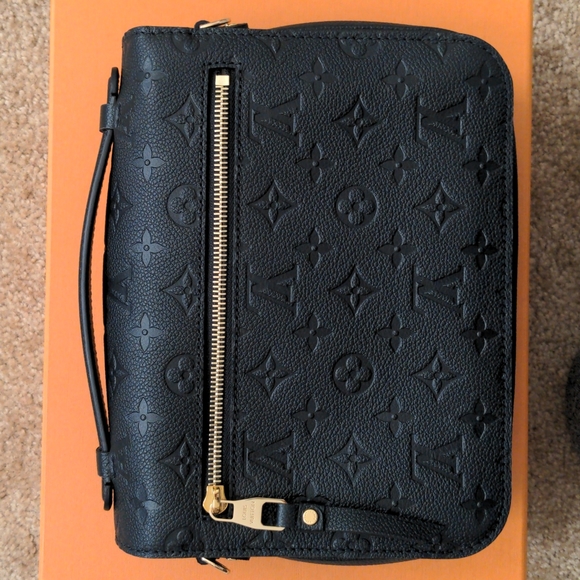 Brand New Authentic Louis Vuitton Pochette Metis Handbag - Picture 7 of 16